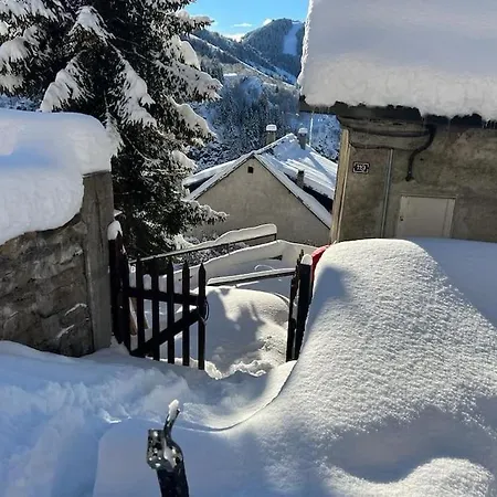 Les Astrances, Dans Maison De Village Hébergement de vacances