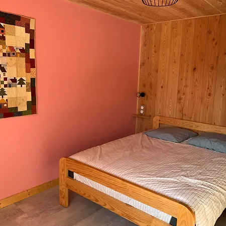 Les Astrances, Dans Maison De Village