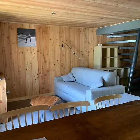 펜션 Les Astrances, Dans Maison De Village